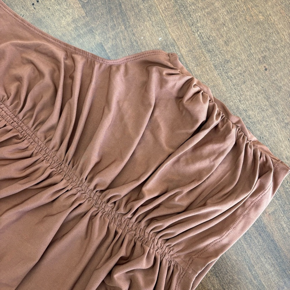 Dynamite Rust Brown Ruched Halter Crop Top - Picture 7 of 9